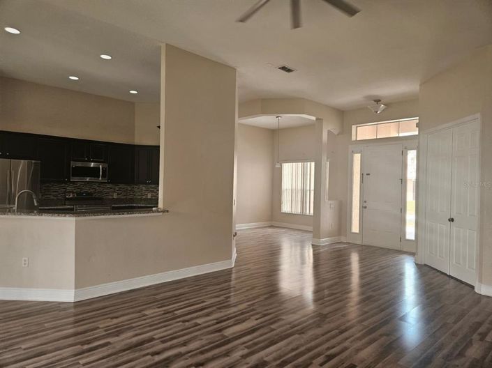 Image No.7-4 Bed Property for sale