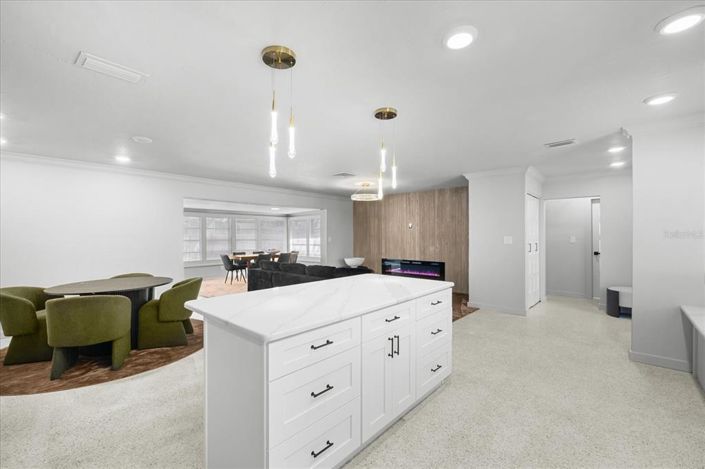 Image No.16-3 Bed Property for sale