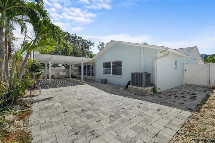 Image No.47-3 Bed Property for sale