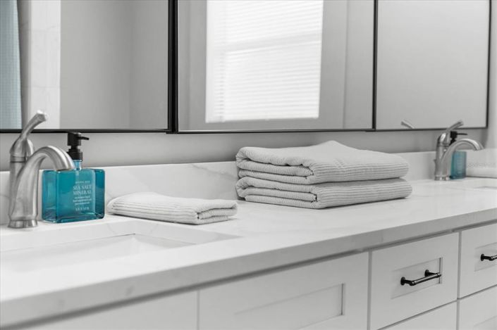 Image No.58-3 Bed Property for sale