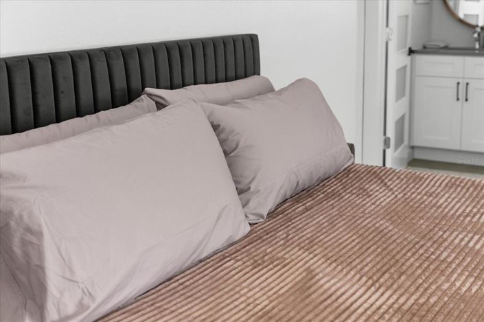 Image No.72-3 Bed Property for sale