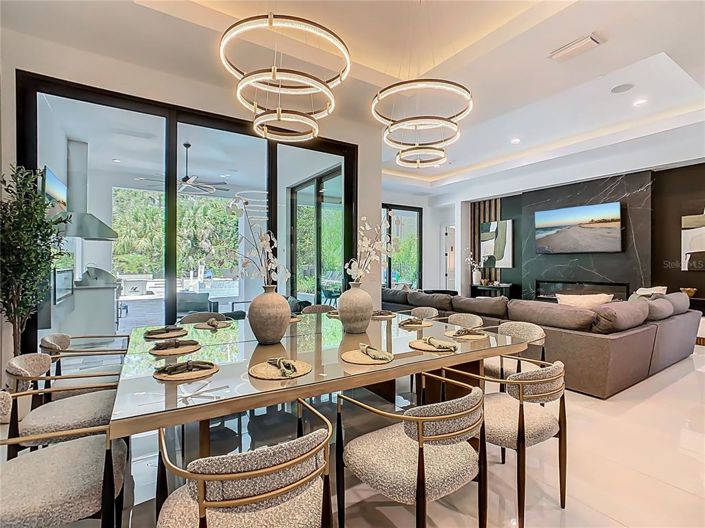 Image No.14-9 Bed Property for sale