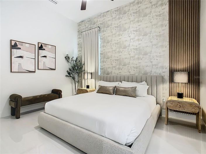 Image No.38-9 Bed Property for sale