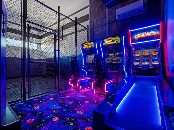 Image No.44-9 Bed Property for sale