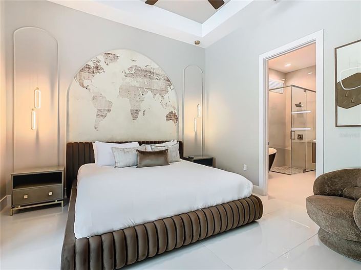 Image No.47-9 Bed Property for sale