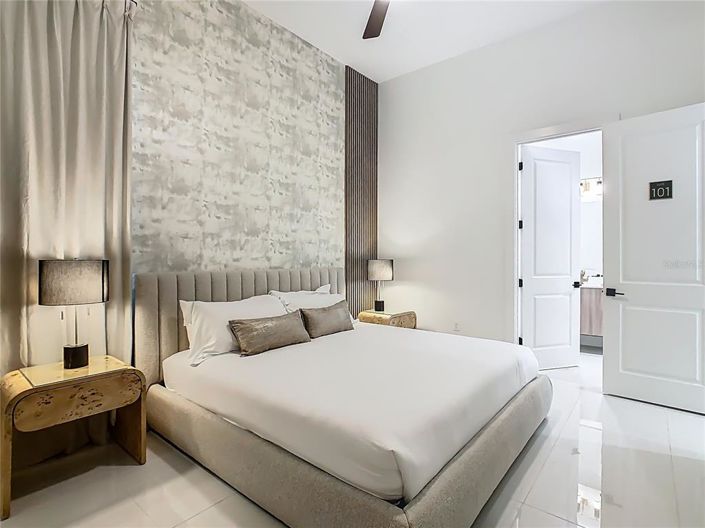 Image No.55-9 Bed Property for sale