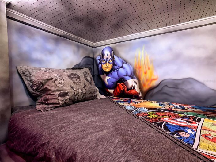 Image No.8-9 Bed Property for sale