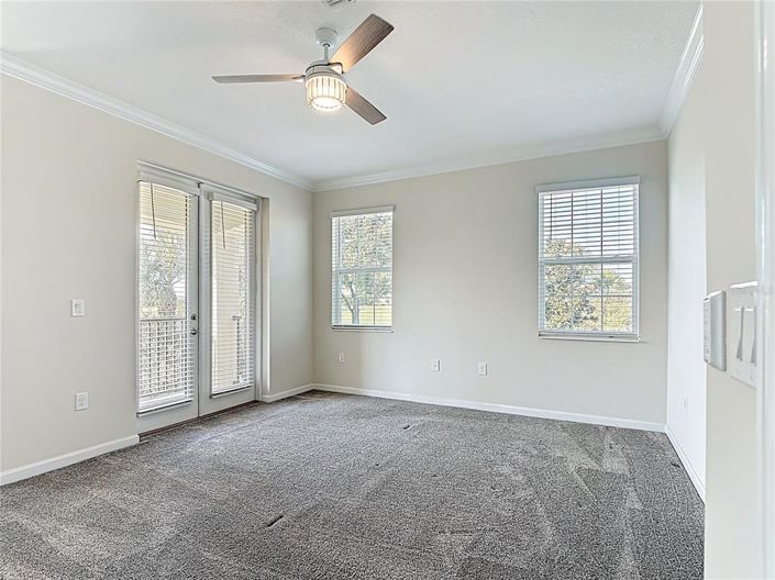 Image No.11-5 Bed Townhouse for sale