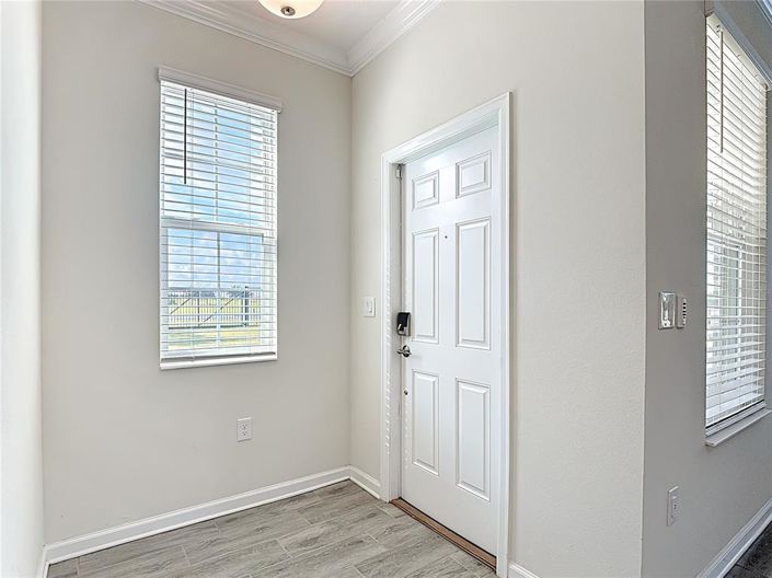 Image No.28-5 Bed Townhouse for sale