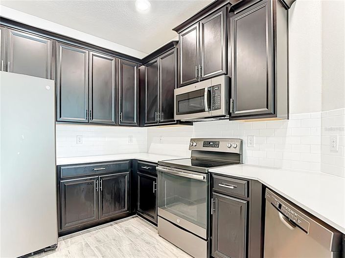 Image No.31-5 Bed Townhouse for sale