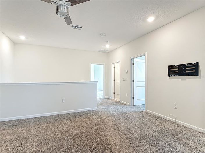 Image No.36-5 Bed Townhouse for sale