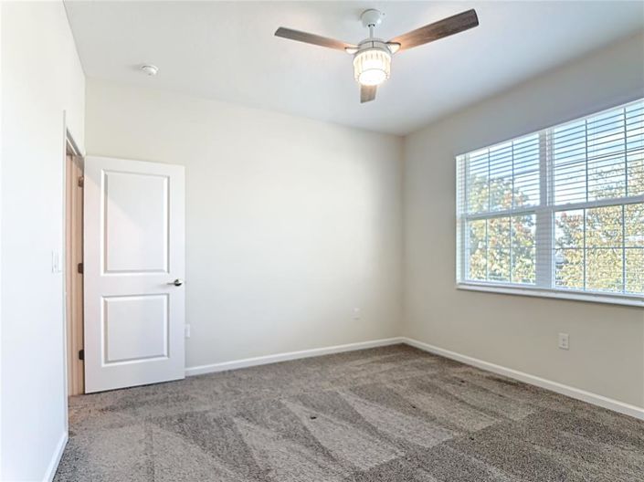 Image No.42-5 Bed Townhouse for sale