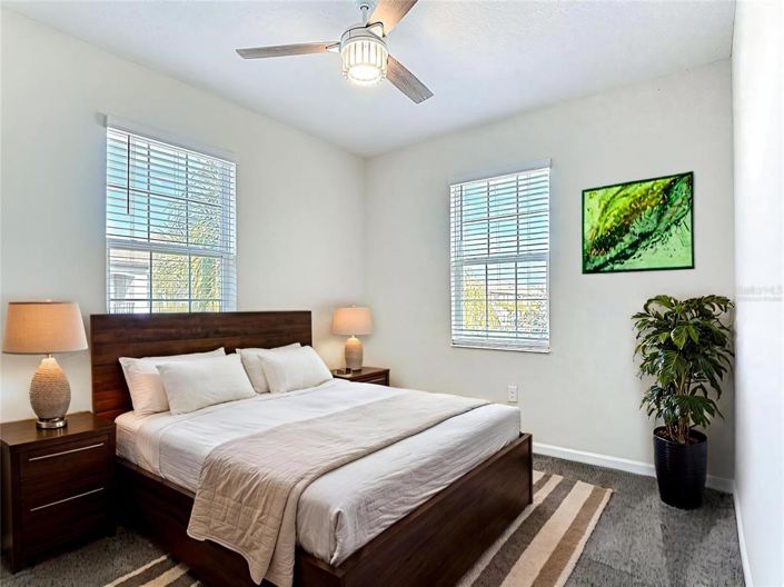 Image No.45-5 Bed Townhouse for sale