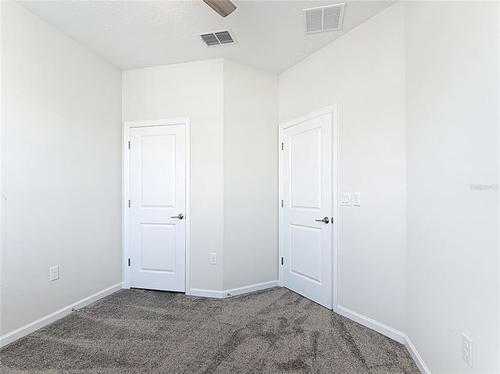 Image No.52-5 Bed Townhouse for sale