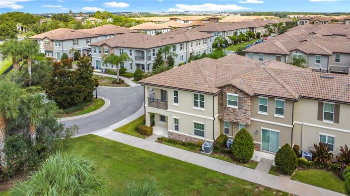 Image No.67-5 Bed Townhouse for sale