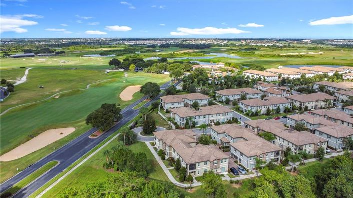 Image No.68-5 Bed Townhouse for sale