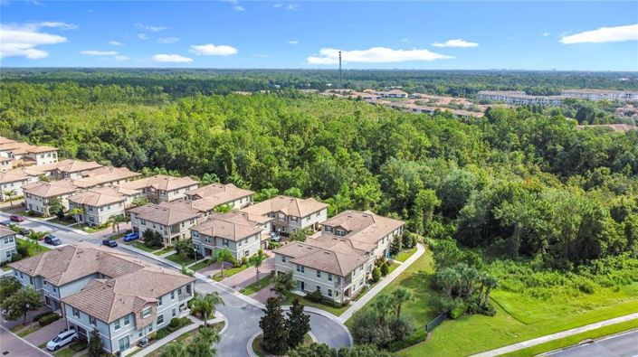 Image No.69-5 Bed Townhouse for sale