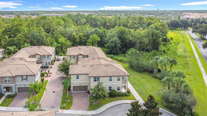 Image No.70-5 Bed Townhouse for sale