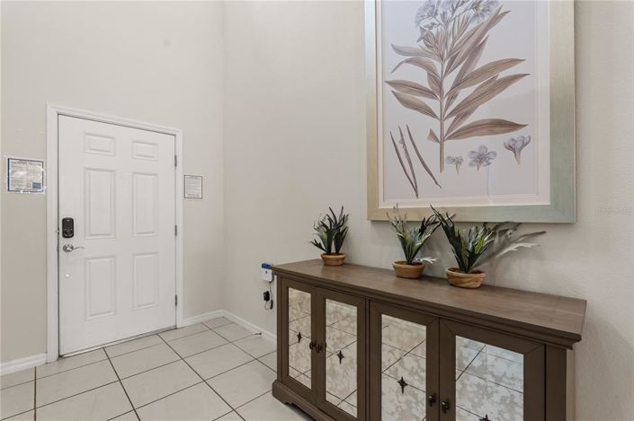 Image No.13-8 Bed Property for sale