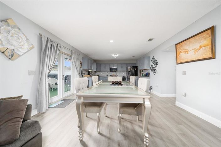 Image No.10-4 Bed Property for sale