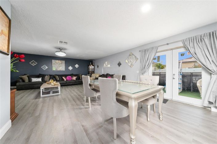 Image No.11-4 Bed Property for sale