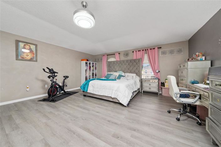 Image No.13-4 Bed Property for sale