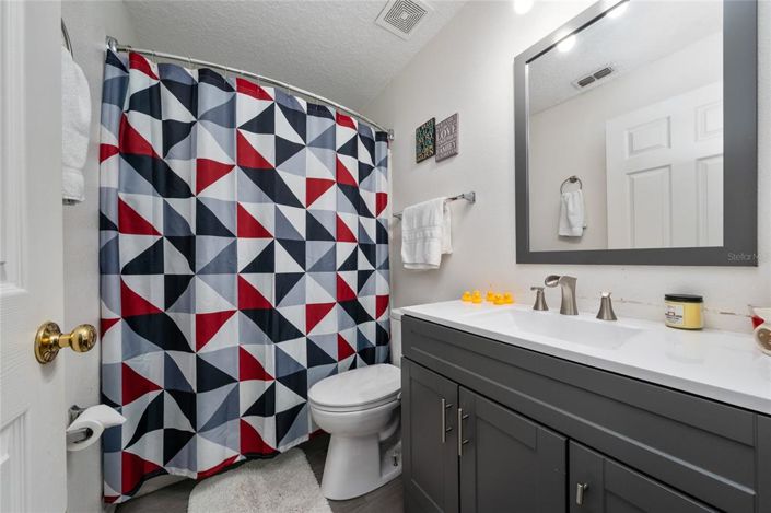 Image No.16-4 Bed Property for sale