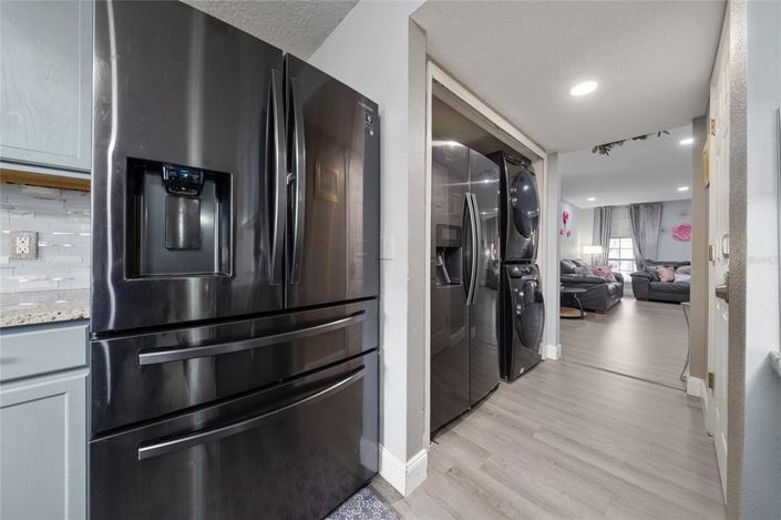 Image No.9-4 Bed Property for sale