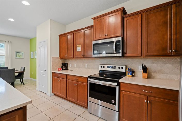 Image No.8-5 Bed Property for sale