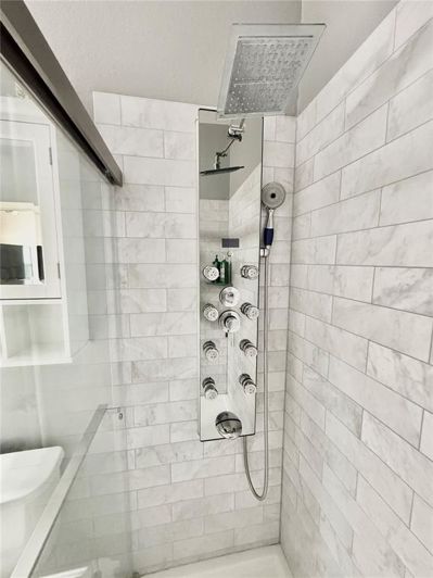 Image No.21-4 Bed Townhouse for sale