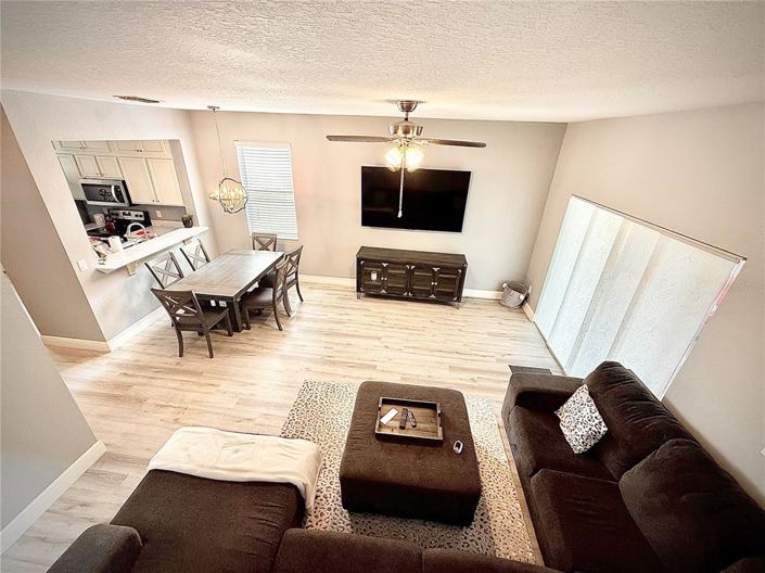 Image No.25-4 Bed Townhouse for sale