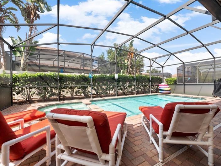 Image No.39-8 Bed Property for sale