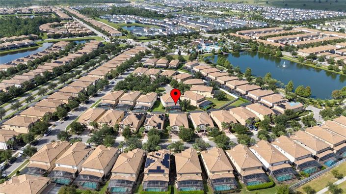 Image No.44-8 Bed Property for sale