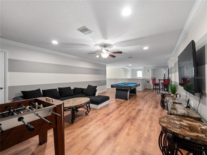 Image No.24-8 Bed Property for sale