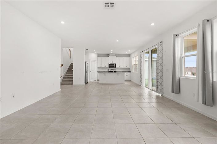 Image No.3-5 Bed Property for sale