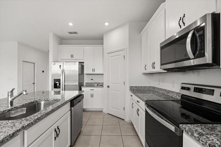 Image No.7-5 Bed Property for sale