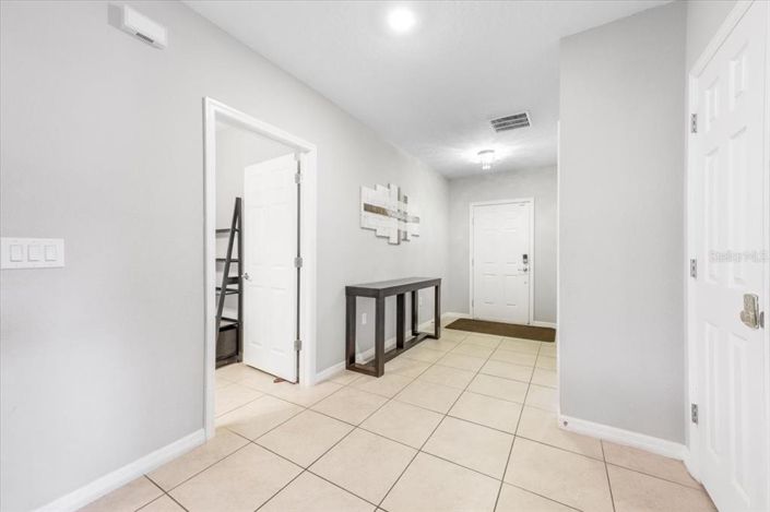 Image No.10-6 Bed Property for sale