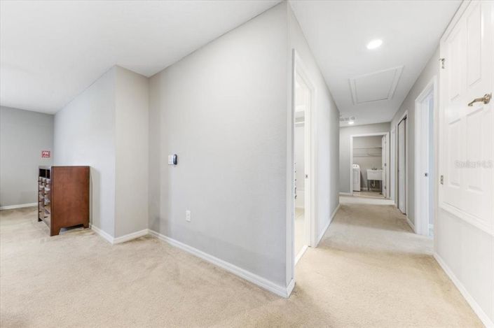 Image No.16-6 Bed Property for sale