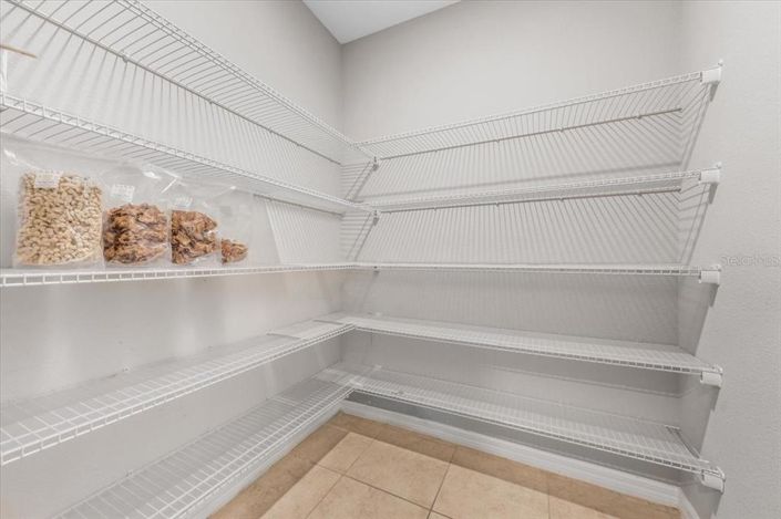 Image No.32-6 Bed Property for sale