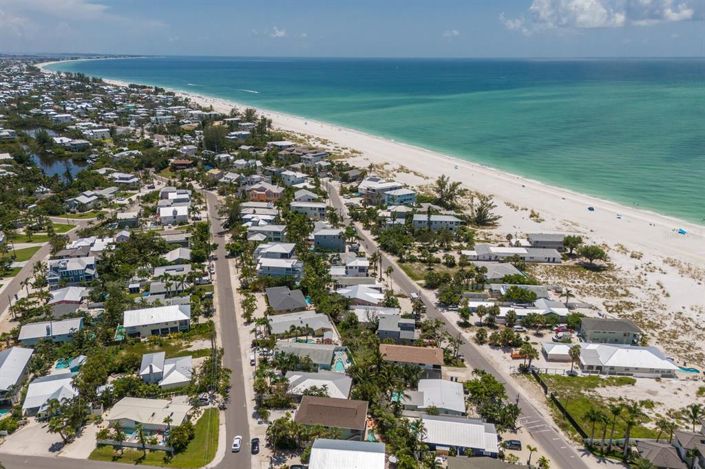 Image No.44-3 Bed Property for sale