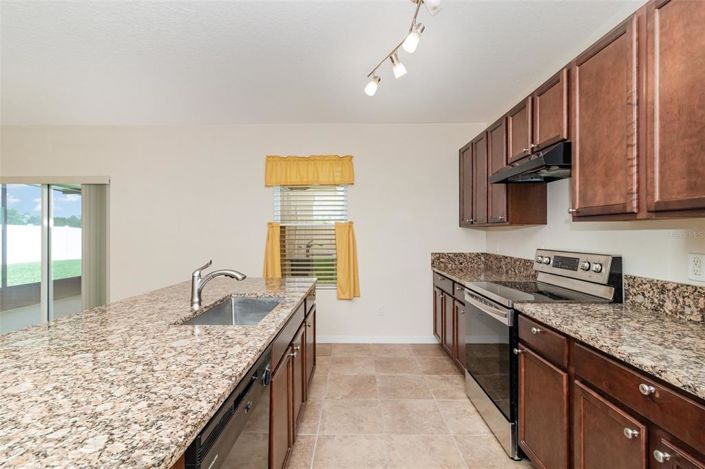 Image No.11-4 Bed Property for sale