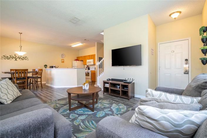 Image No.15-4 Bed Townhouse for sale