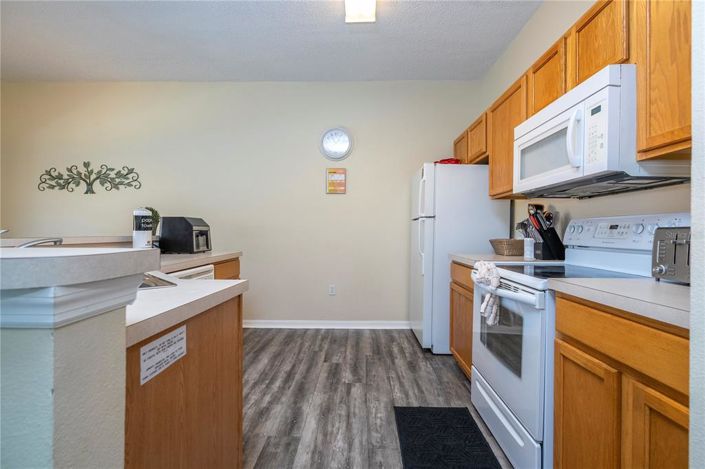 Image No.25-4 Bed Townhouse for sale