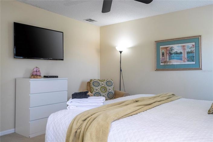 Image No.60-4 Bed Townhouse for sale