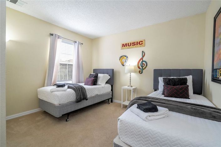 Image No.66-4 Bed Townhouse for sale