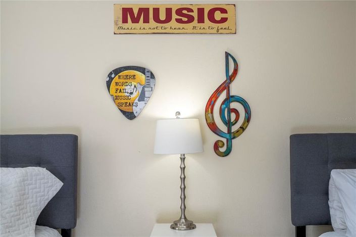 Image No.68-4 Bed Townhouse for sale