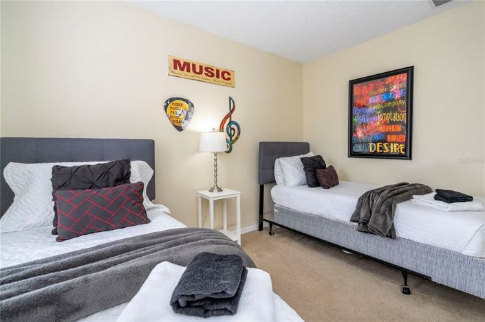 Image No.69-4 Bed Townhouse for sale