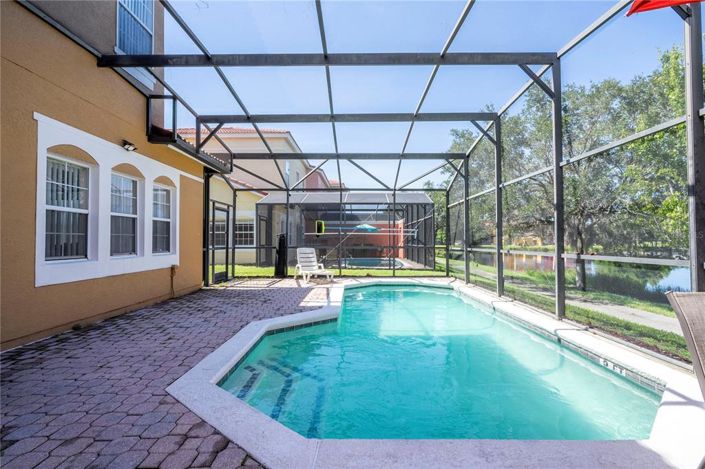 Image No.80-4 Bed Townhouse for sale