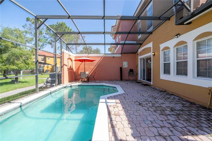 Image No.85-4 Bed Townhouse for sale