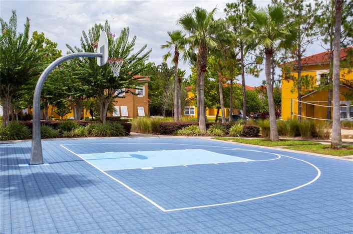 Image No.93-4 Bed Townhouse for sale